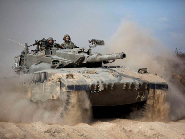 Israel steps up attack on Gaza 