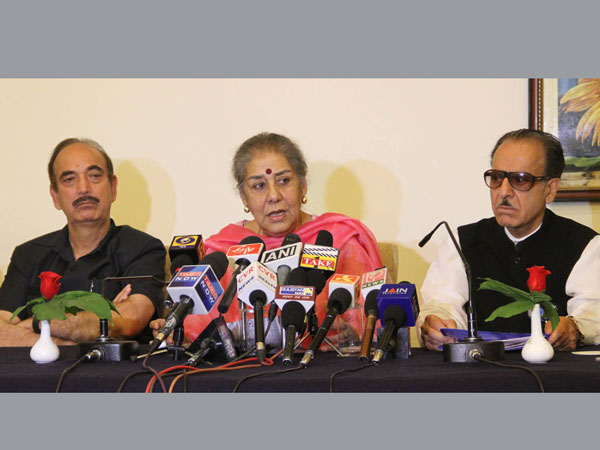 Congress leaders Ghulam Nabi Azad, Ambika Soni