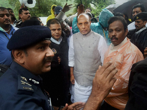 Rajnath Singh meets disaster management officials 