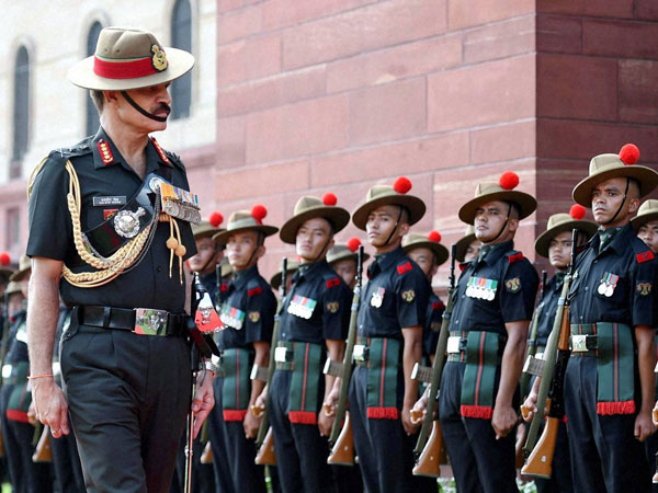 New Army Chief General Dalbir Singh Suhag inspecting guard of honour