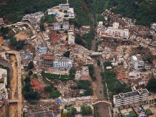Rescue ops on after earthquake struck China
