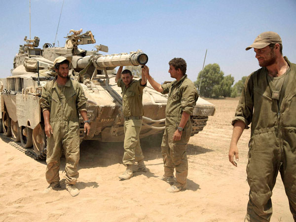 Israel withdraws forces from Gaza 