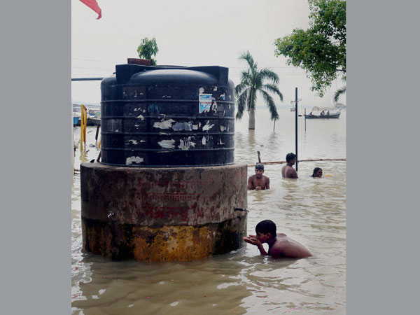 Water, water everywhere !