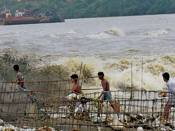 Escaping from Ganga's fury