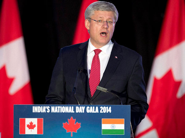 Harper speaks at India National Day Gala 