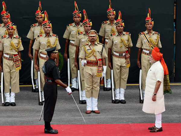 Modi addresses nation at Red Fort