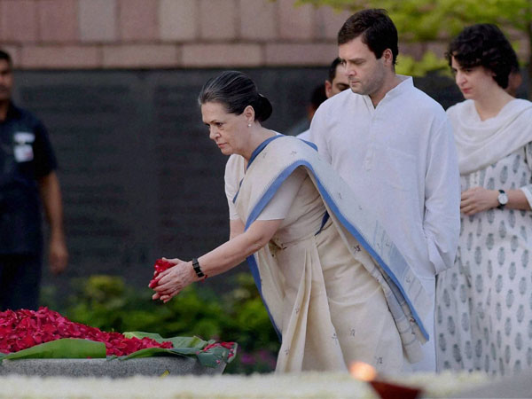 Sonia, Rahul and Priyanka Gandhi at Vir Bhumi