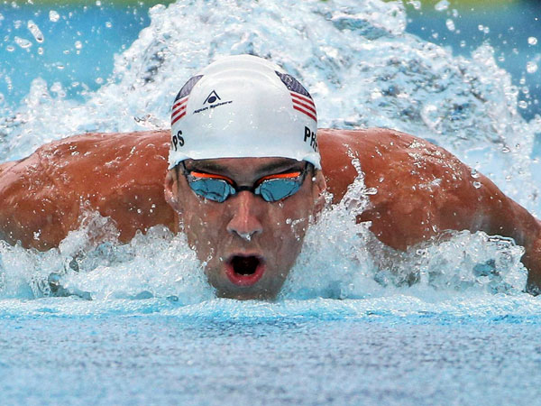 Phelps at Pan Pacific swimming championships