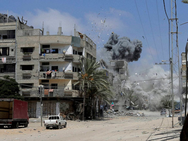 Israeli forces strike multi-storeyed building