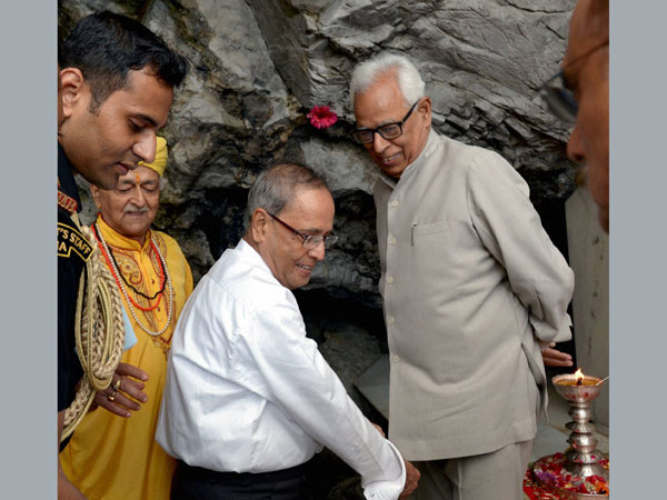 President Pranab Mukherjee during a visit to Mata Vaishno Devi shrine President Pranab Mukherjee during a visit to Mata Vaishno Devi shrine