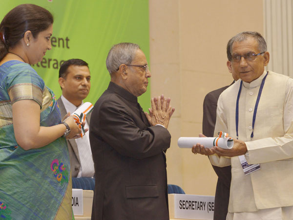 Prez with Union HRD Minister Smriti Irani