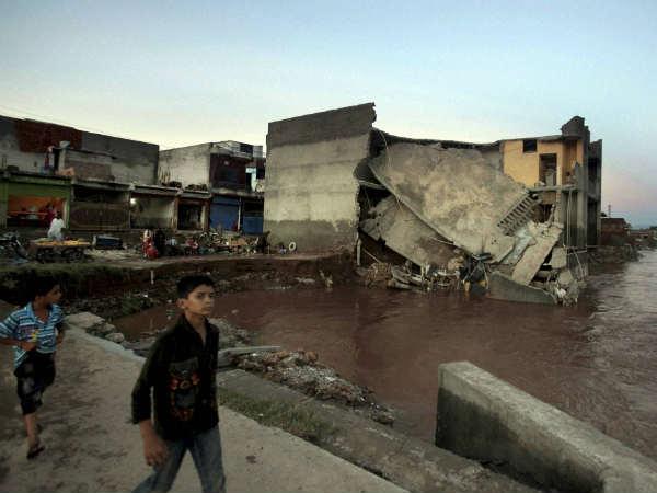 In Pics: Pakistan floods In Pics: Pakistan floods
