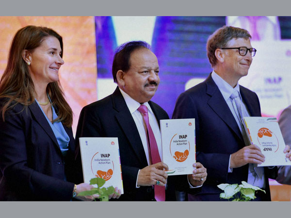 Union Health Minister Harsh Vardhan with Bill Gates
