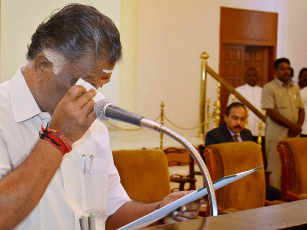 AIADMK leader O Panneerselvam gets emotional