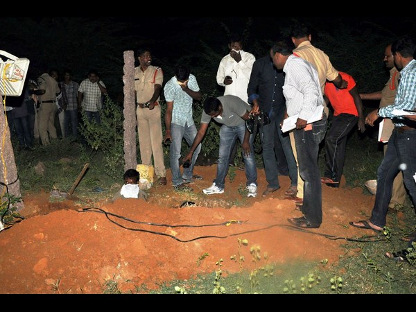 Hyd prof kills kids after tiff with wife