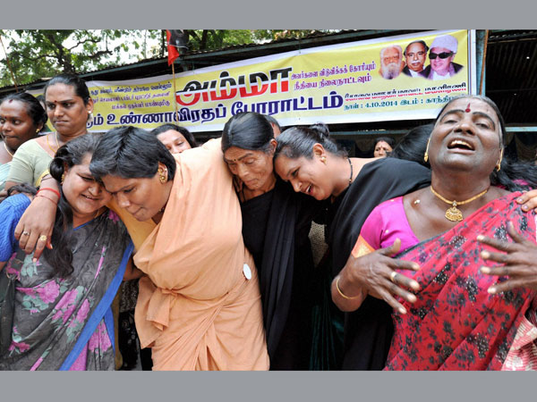 Members of Thirunangai Community mourning 