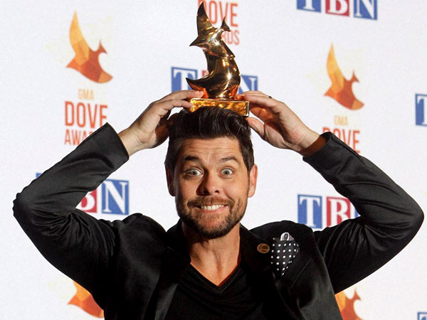 Jason Crabb poses with a Dove Award