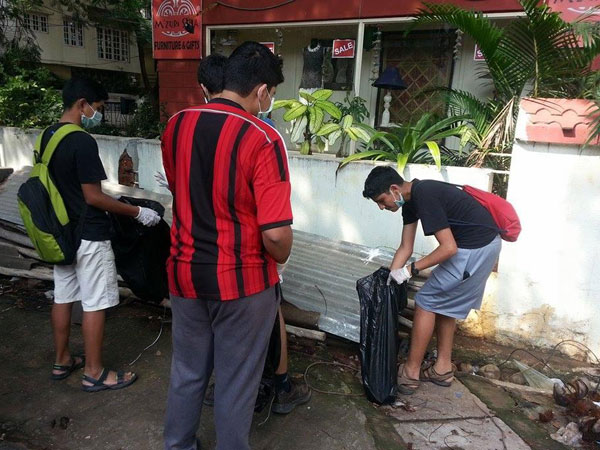 Youngsters join hands to clean up their locality