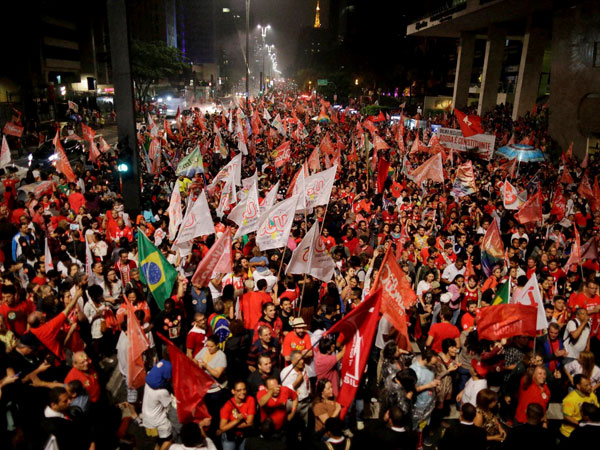 Rousseff's supporters celebrate 