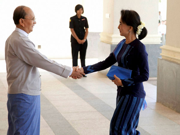 Myanmar's Prez talks to Suu Kyi Myanmar's Prez talks to Suu Kyi