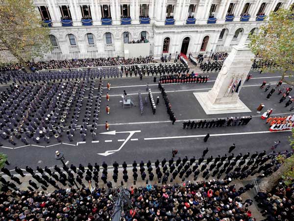 London remembers members of armed forces