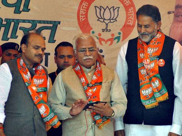 Haryana CM Manohar Lal Khattar dials his membership number 