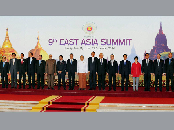 Prime Minister Narendra Modi with other leaders
