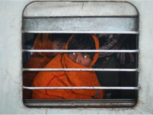 Dense fog envelops UP, rail and air transport crippled