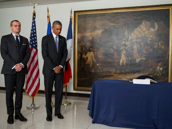 Obama visits French Embassy Obama visits French Embassy