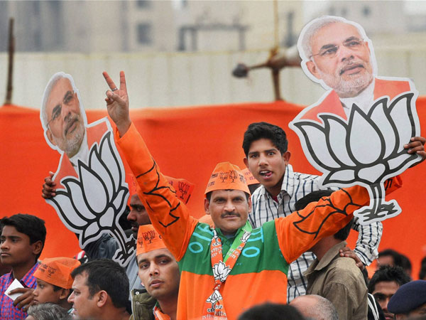 Delhi: BJP to get 45 seats, says survey Delhi: BJP to get 45 seats, says survey
