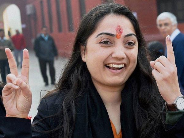 Delhi: Nupur Sharma, opponent of Kejriwal, casts vote Delhi: Nupur Sharma, opponent of Kejriwal, casts vote