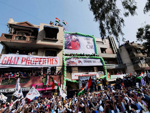 AAP racing towards massive win in Delhi