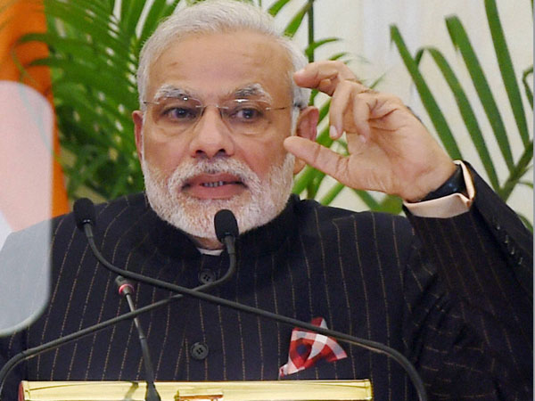 Modi's special suit to be auctioned off? Modi's special suit to be auctioned off?