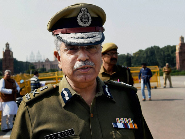 PM Modi summons Del Police chief