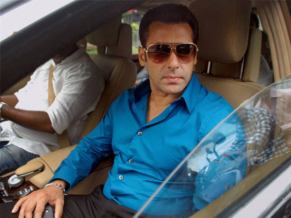 Salman Khan's Arms Act case: Verdict delayed as 4 more witnesses to be examined. Salman Khan's Arms Act case: Verdict delayed as 4 more witnesses to be examined.