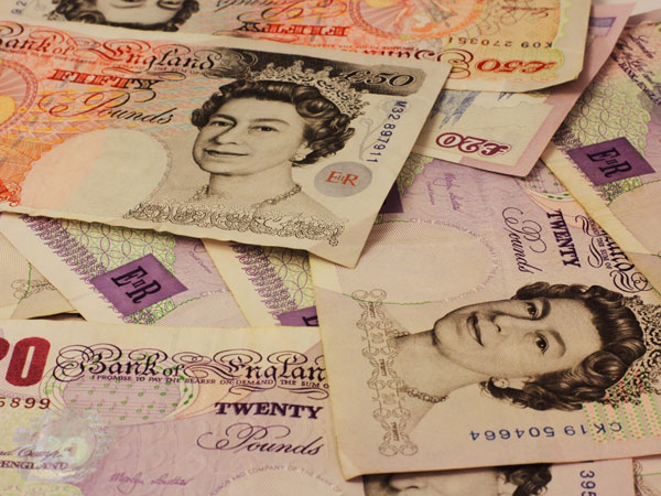 Pak asked to pay 150,000 Pounds to India Pak asked to pay 150,000 Pounds to India