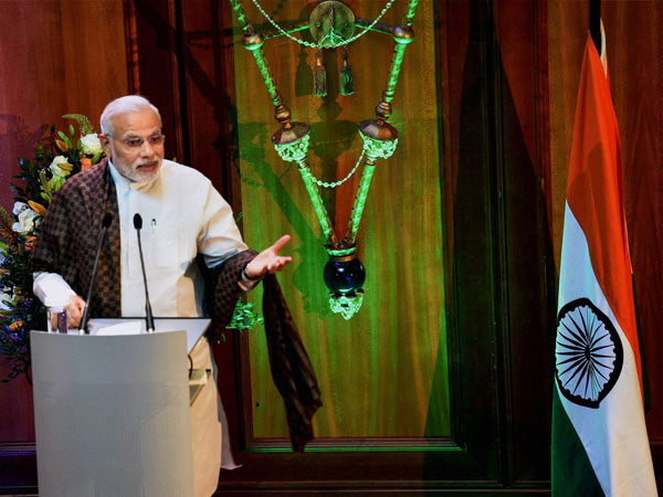 Modi knows how to connect with Indians