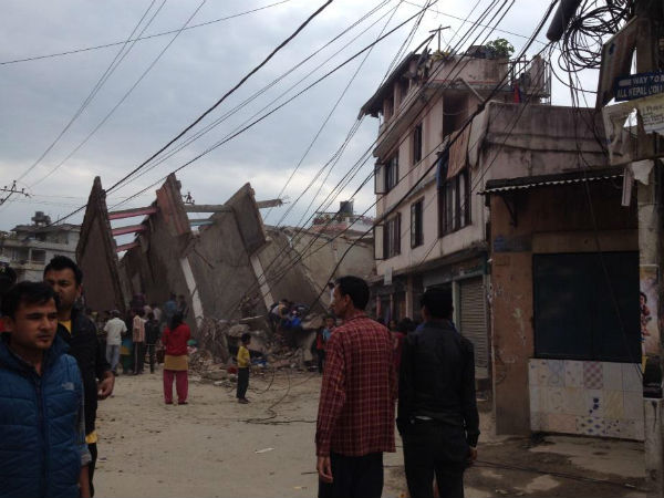 2 reported dead, 400 feared trapped