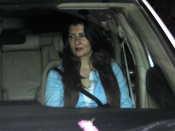 Sangeeta Bijlani at Salman's residence