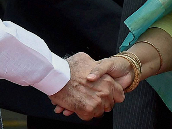 Leaders shake hands
