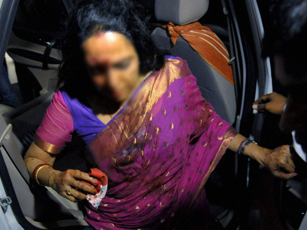 Girl's father slams Hema Malini Girl's father slams Hema Malini