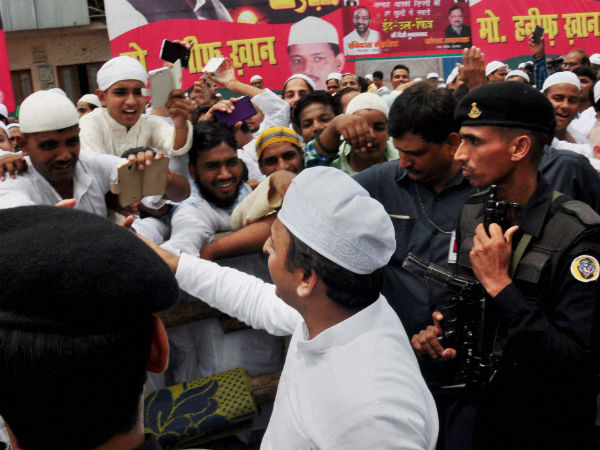 Uttar Pradesh greets Muslims on Eid in Lucknow