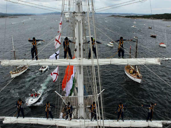 INS Tarangini INS Tarangini