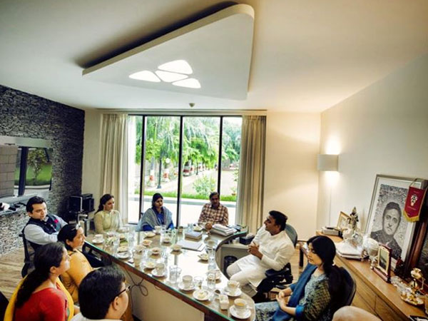 When Dia Mirza met Akhilesh Yadav