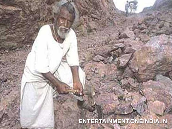 Dashrath Manjhi