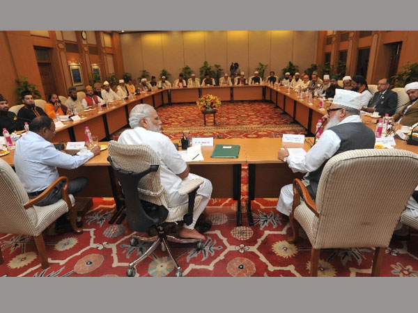 Modi and Sufi scholars
