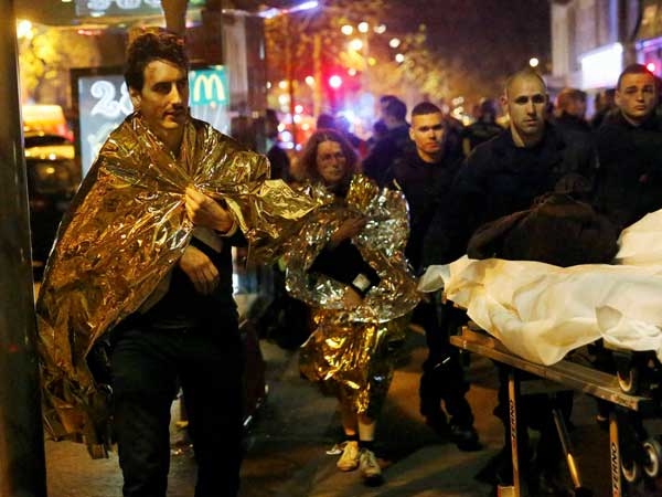 Manhunt for Paris attackers continues Manhunt for Paris attackers continues