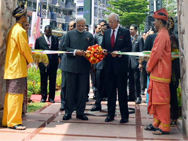 PM Modi along with his Malaysian counterpart inaugurate Torana Gate