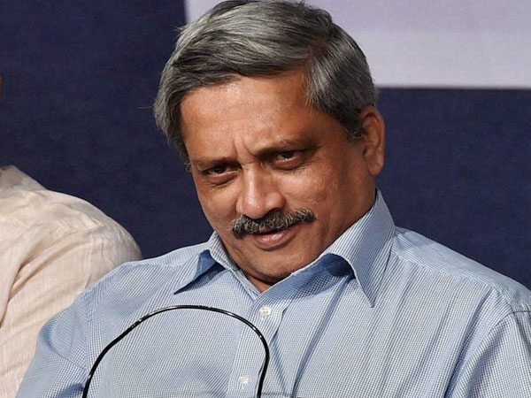 Parrikar rules out any changes in policy Parrikar rules out any changes in policy