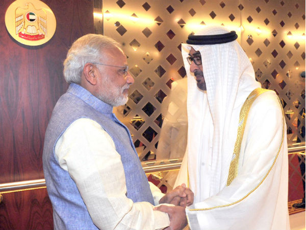 PM Modi being received by Crown Prince of Abu Dhabi